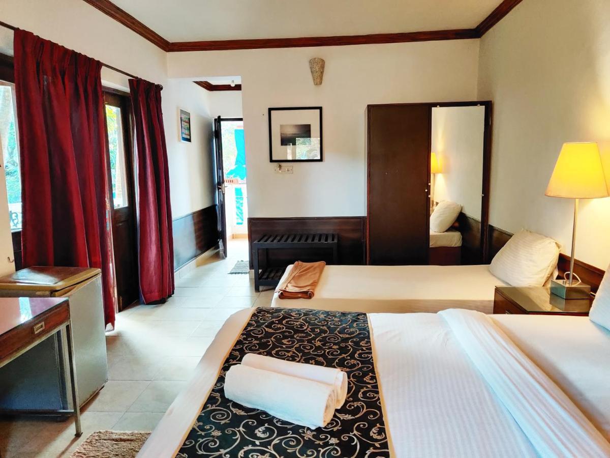 The Camelot Beach Resort - Baga كالانغيُت المظهر الخارجي الصورة