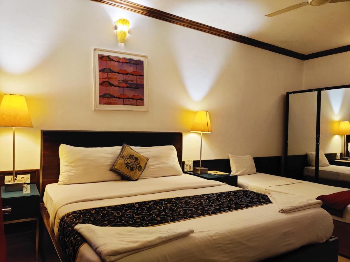 The Camelot Beach Resort - Baga كالانغيُت المظهر الخارجي الصورة