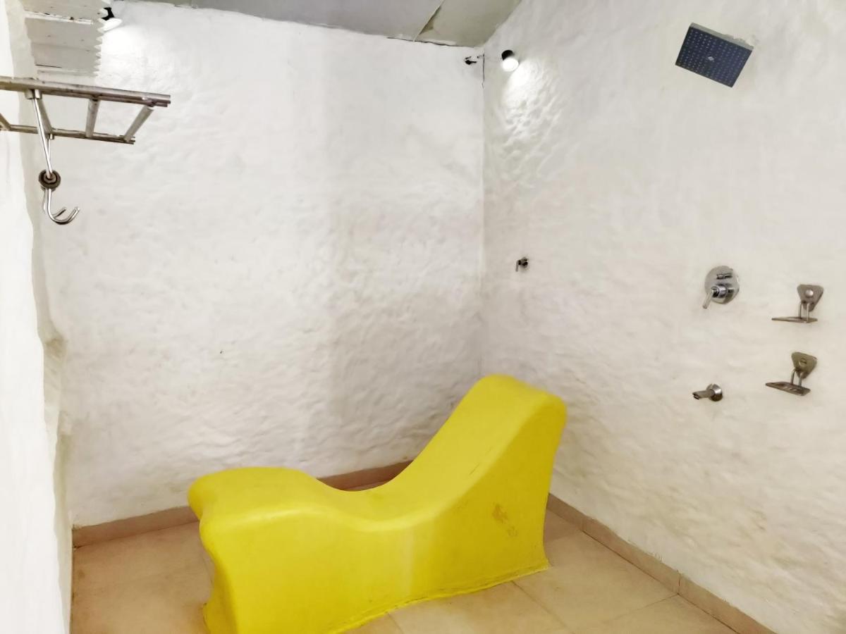 The Camelot Beach Resort - Baga كالانغيُت المظهر الخارجي الصورة