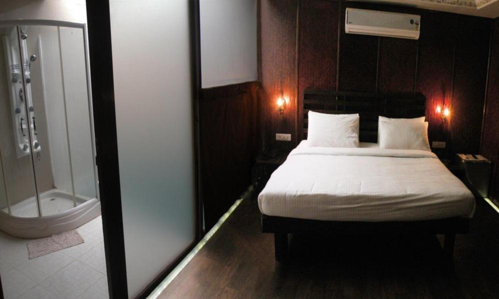 The Camelot Beach Resort - Baga كالانغيُت الغرفة الصورة